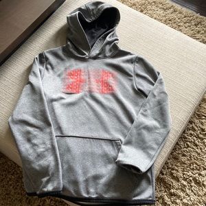 Boys Under Armour hoodie youth med